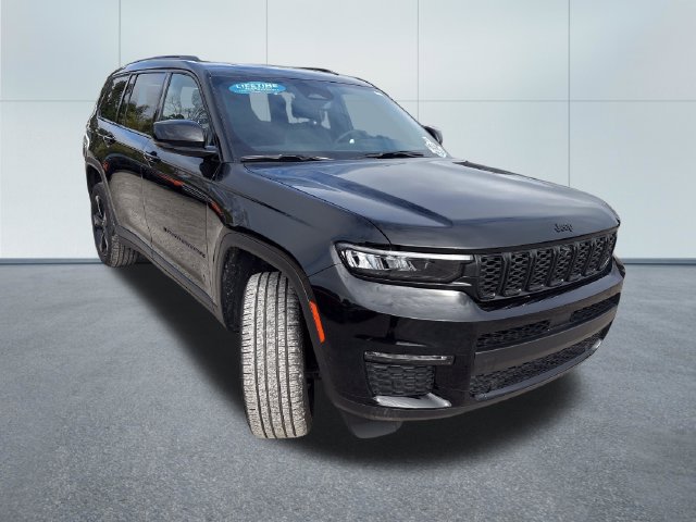 Used 2025 Jeep Grand Cherokee L Limited w/ Luxury Tech Group II AWD/4WD image 5