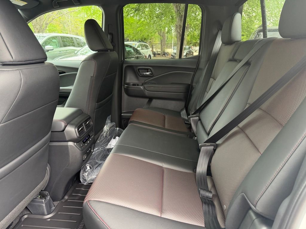 New 2026 Honda Ridgeline Black Edition image 10