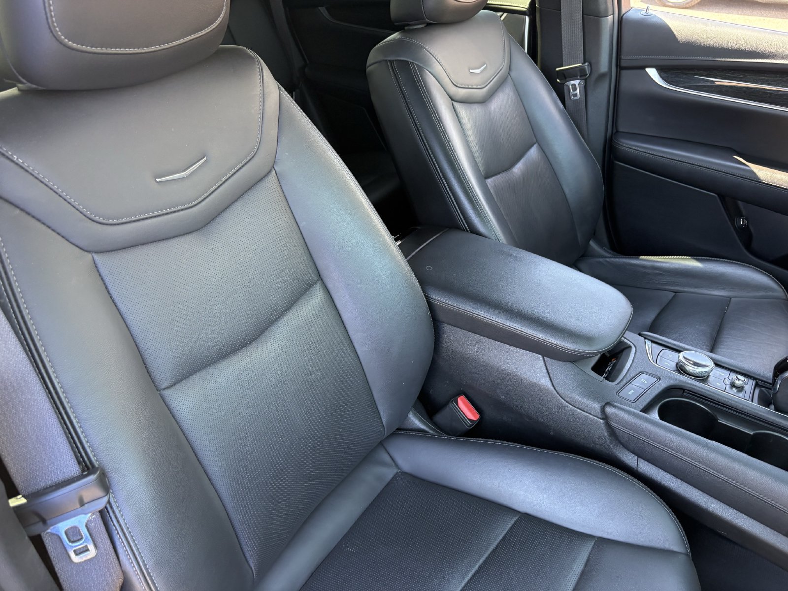 Used 2021 Cadillac XT5 Premium Luxury FWD image 12