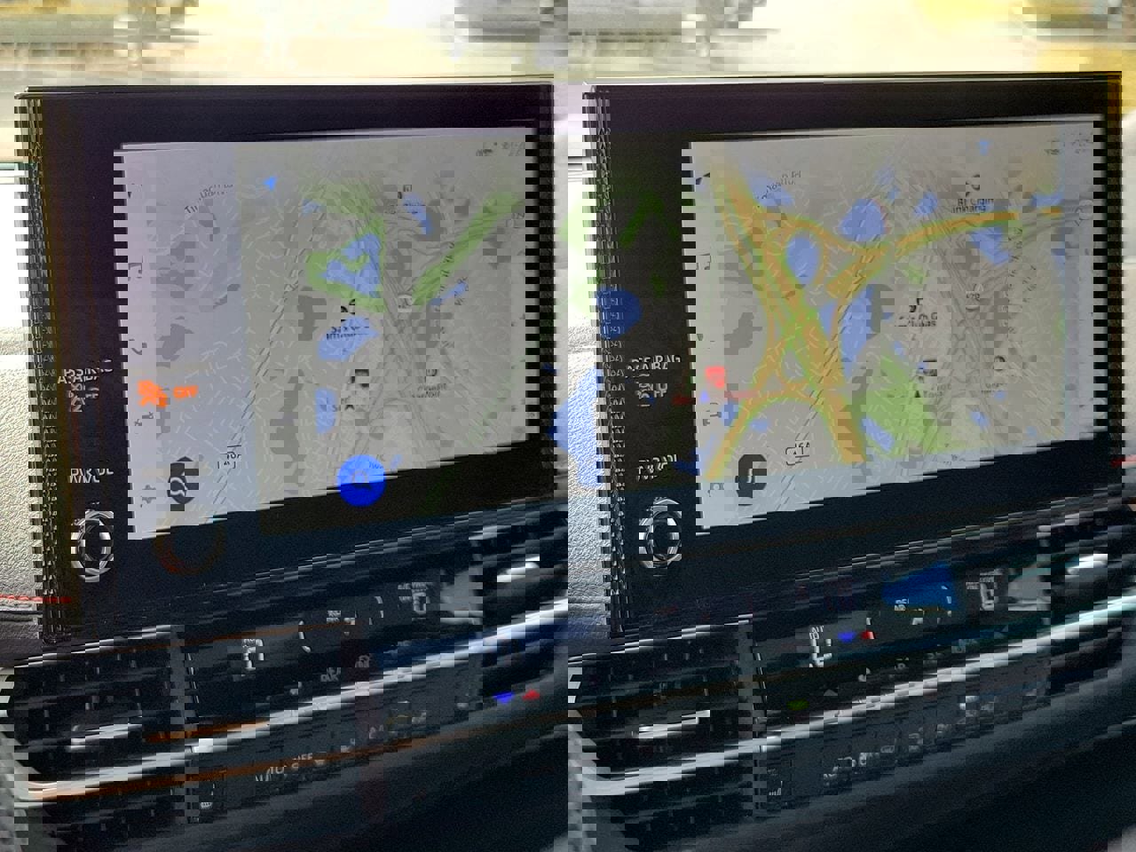 Used 2025 Toyota Sienna XSE w/ XSE Plus Package image 26