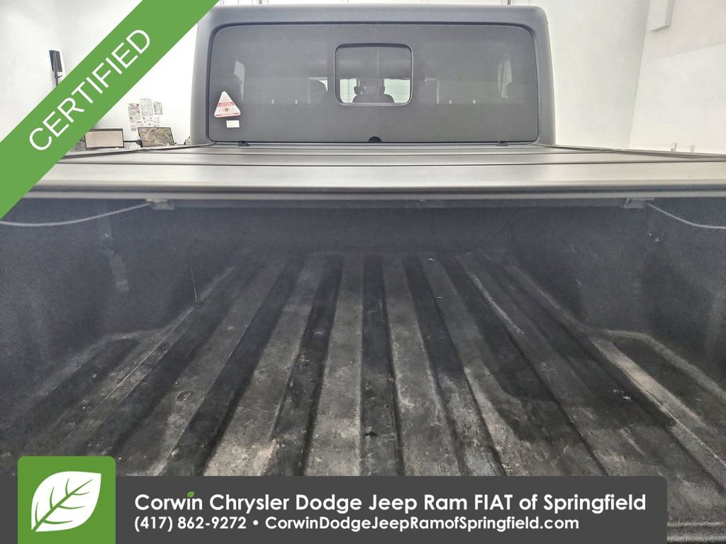 Certified 2020 Jeep Gladiator Overland AWD/4WD image 32