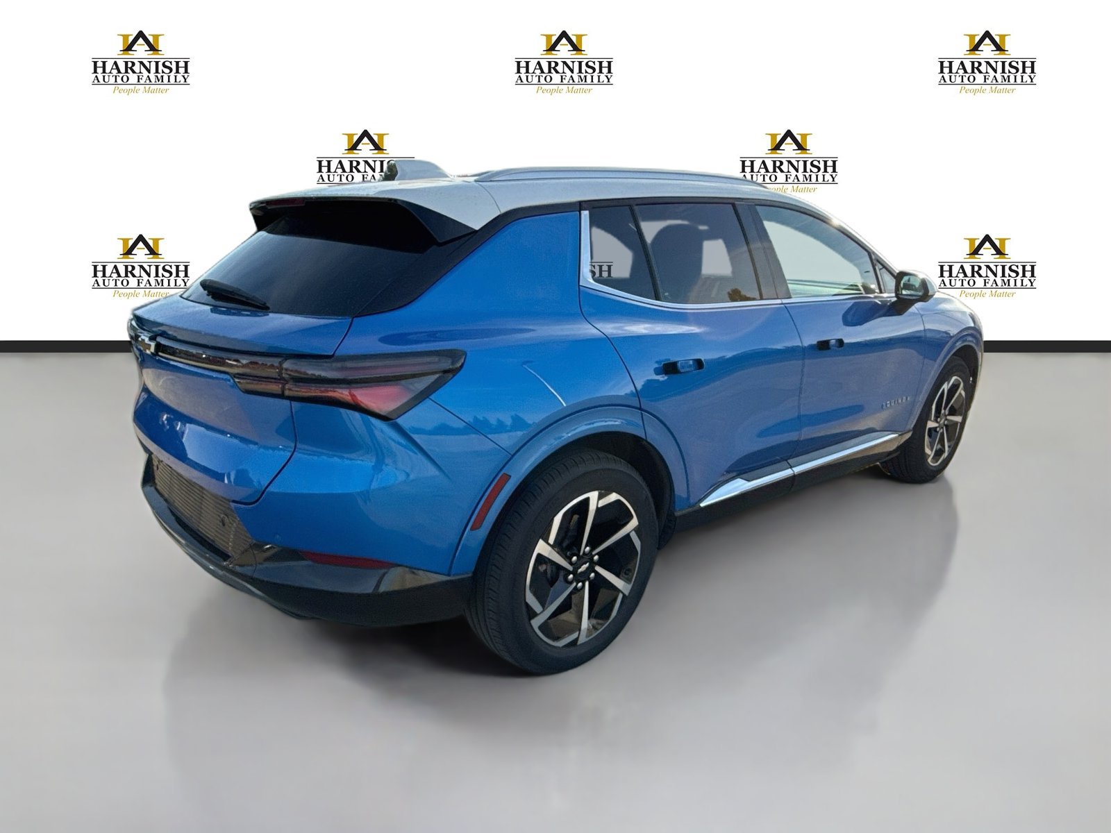 Used 2024 Chevrolet Equinox EV LT FWD image 5