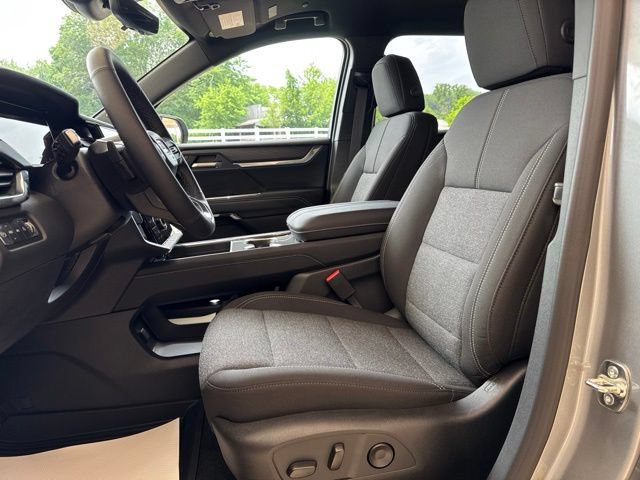 New 2026 GMC Acadia Elevation w/ LPO, Floor Liner Package AWD/4WD image 12