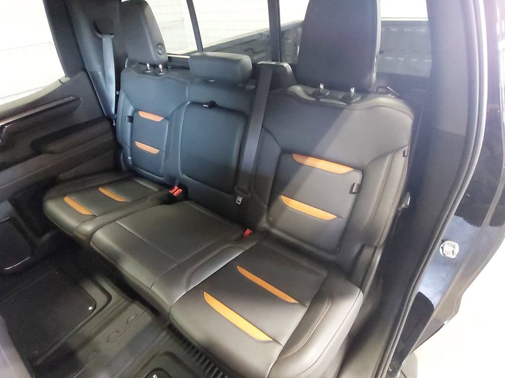 Used 2022 GMC Sierra 1500 AT4 w/ AT4 Premium Package AWD/4WD image 13
