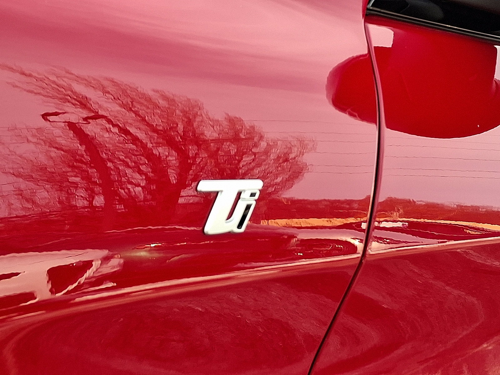 Used 2024 Alfa Romeo Stelvio Ti w/ Active Assist Plus Package image 34