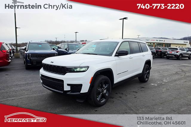 New 2025 Jeep Grand Cherokee L Laredo image 3