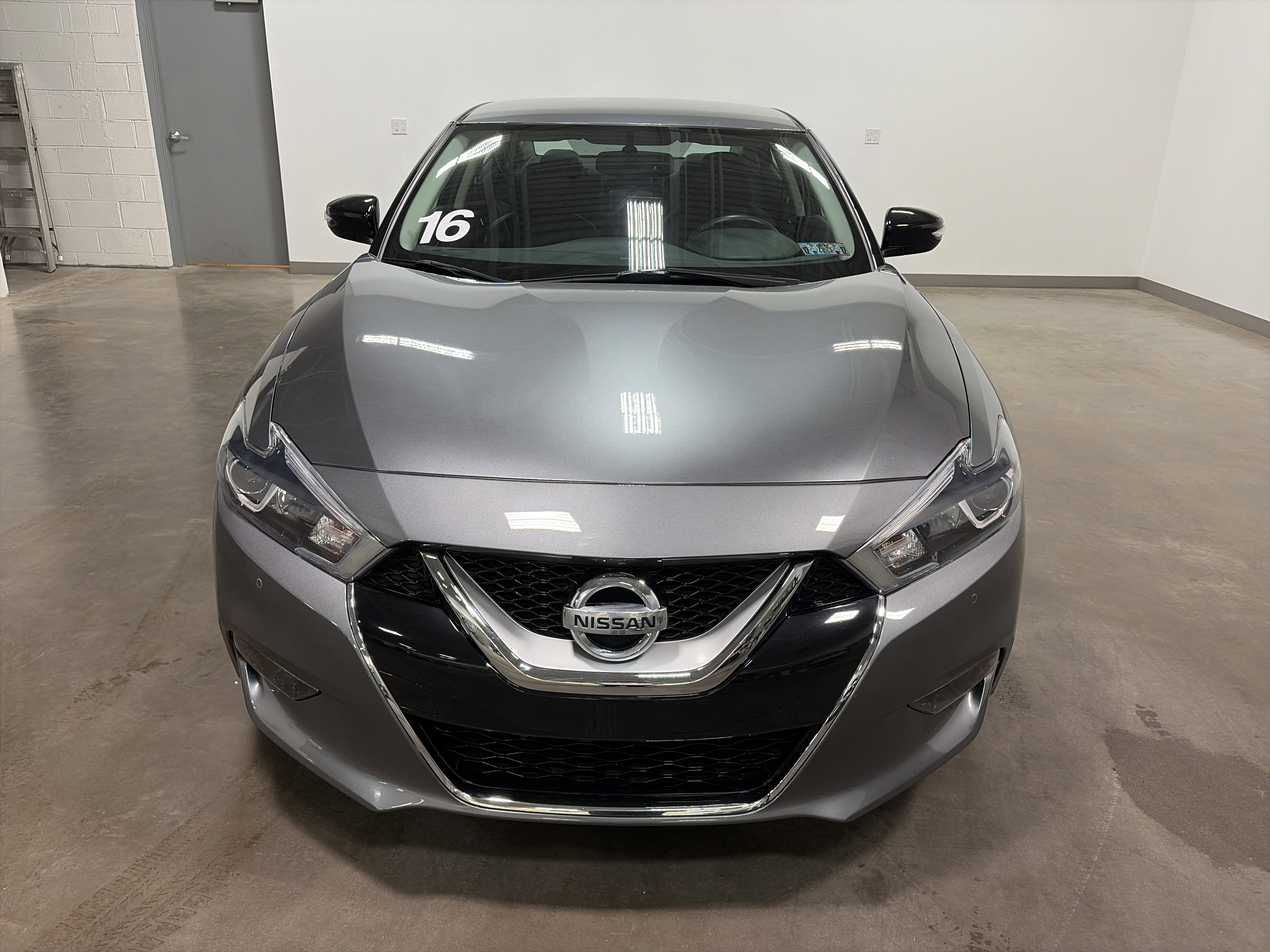 Used 2016 Nissan Maxima SR image 7