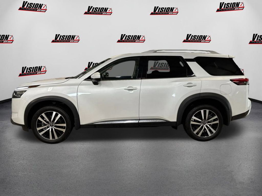 New 2025 Nissan Pathfinder Platinum w/ Cargo Package image 8