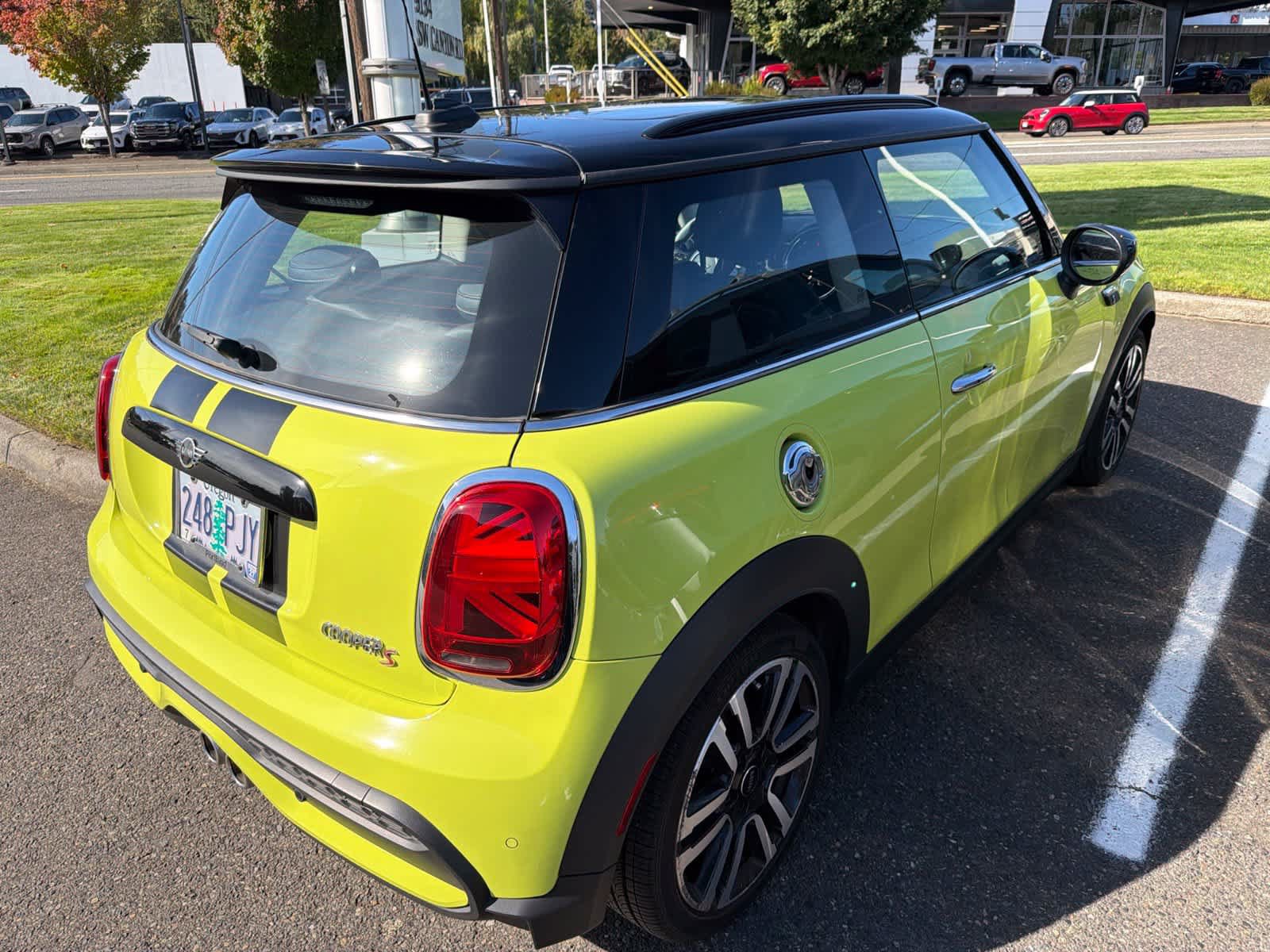 Used 2024 MINI Cooper S FWD image 11