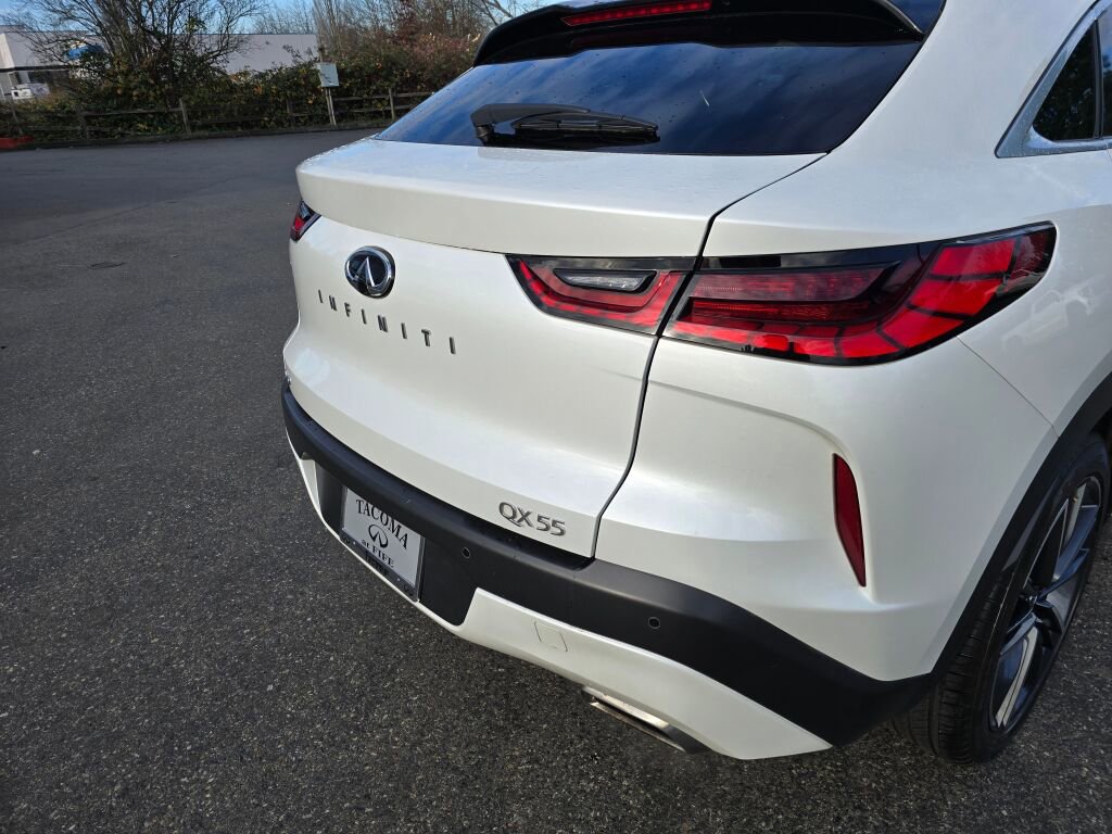 Used 2024 INFINITI QX55 Luxe image 13
