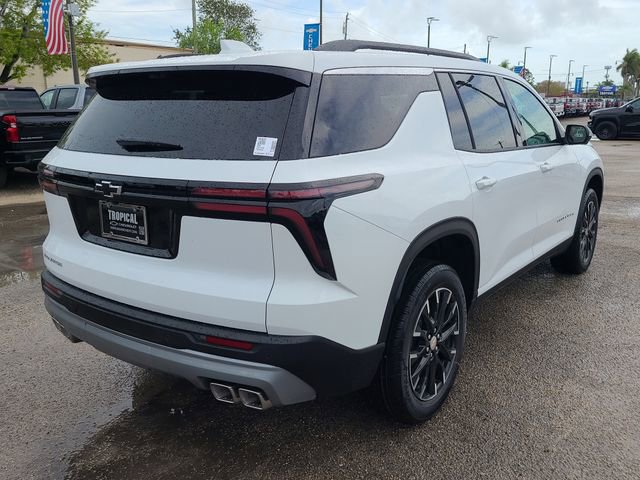 New 2026 Chevrolet Traverse LT image 3