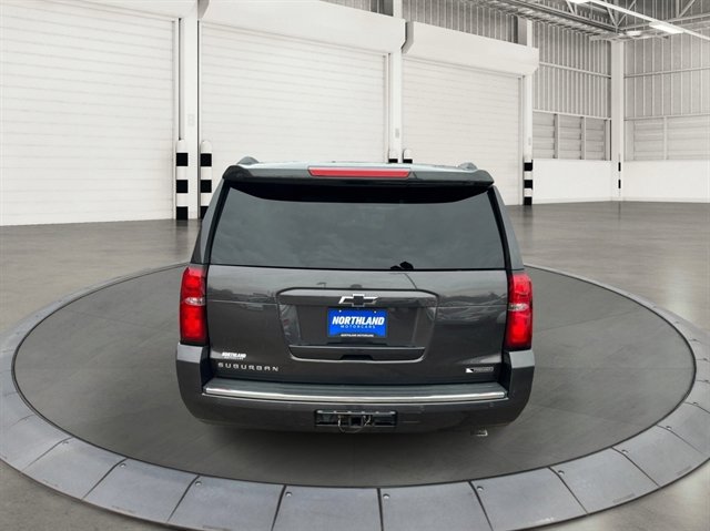Used 2017 Chevrolet Suburban Premier image 3