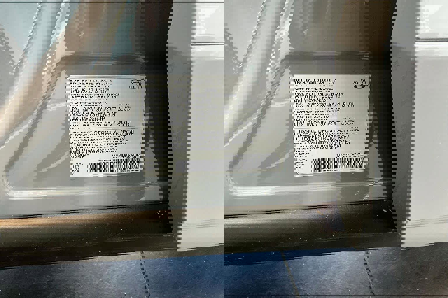 Certified 2025 Audi Q4 e-tron Premium w/ Convenience Package image 33