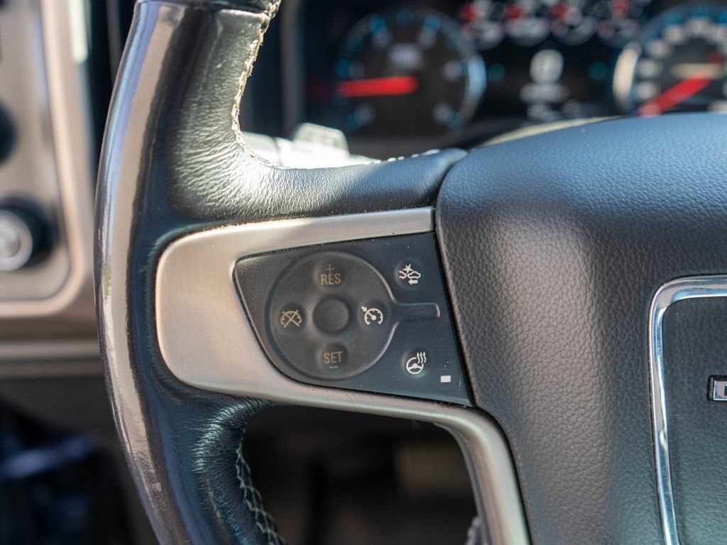 Used 2018 GMC Sierra 2500 Denali AWD/4WD image 18