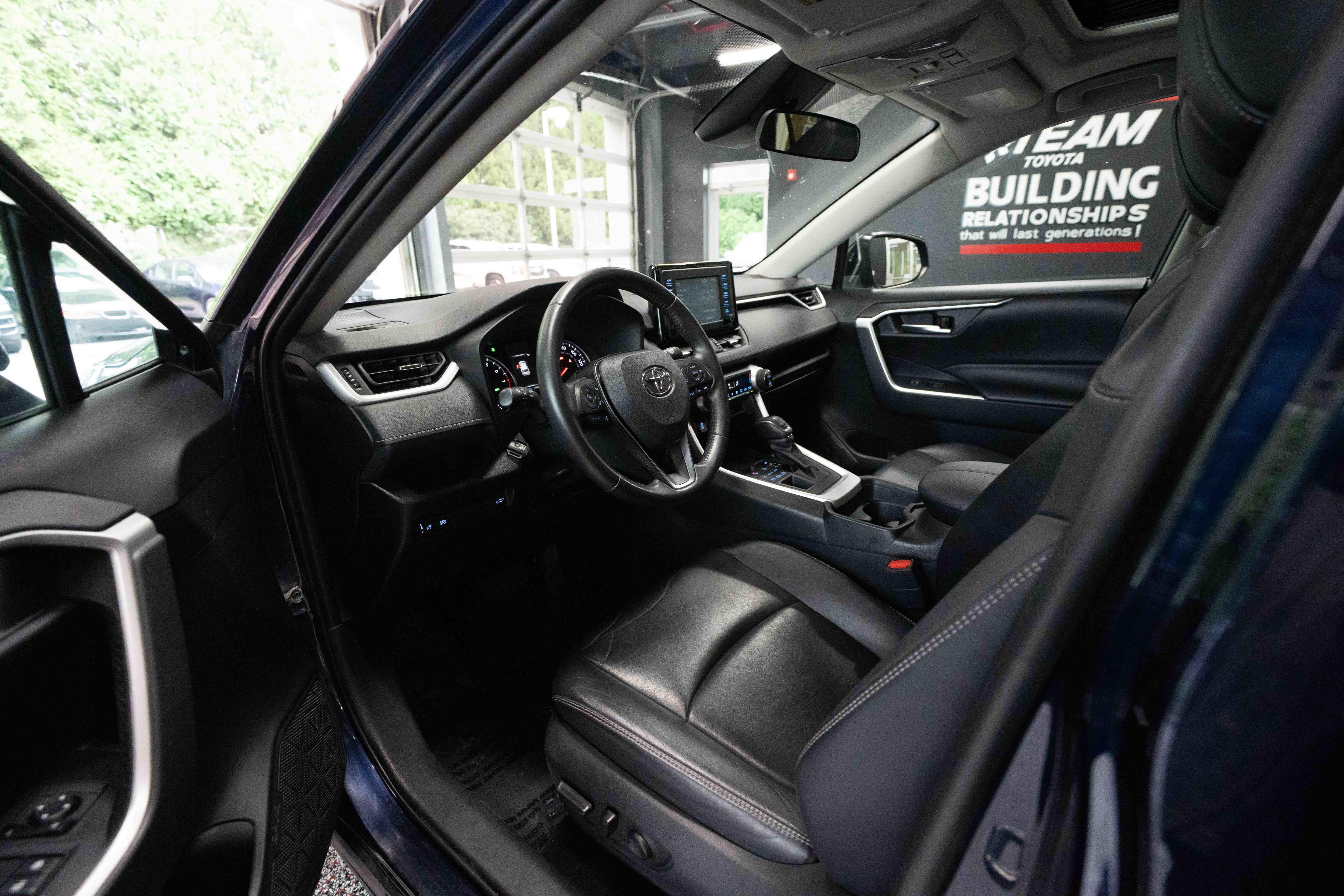 Used 2019 Toyota RAV4 XLE Premium w/ All Weather Liner Package AWD/4WD image 8