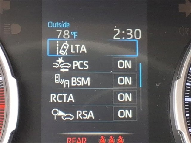 Used 2019 Toyota RAV4 LE image 9