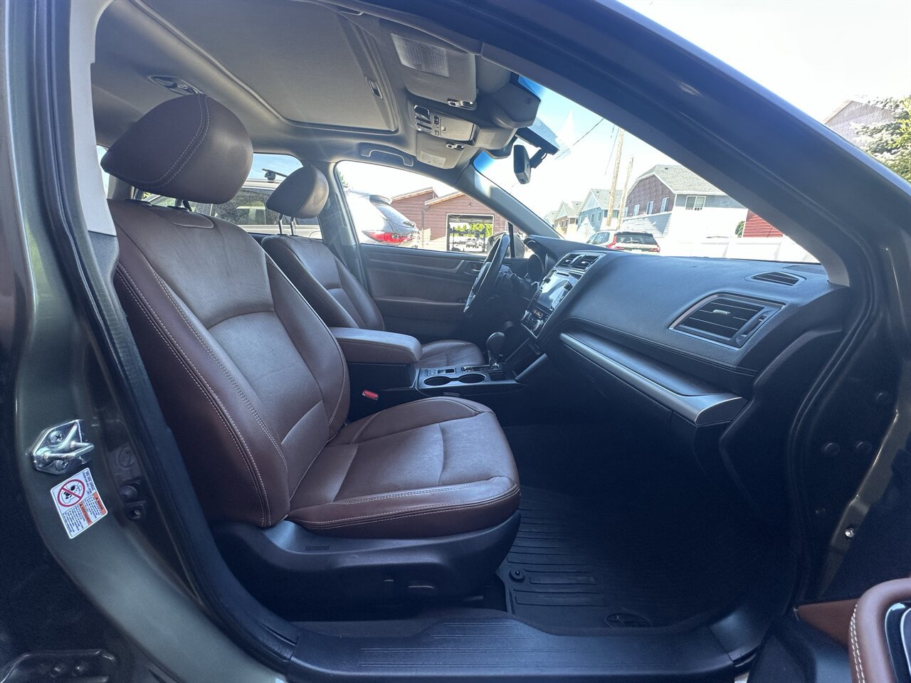 Used 2019 Subaru Outback 2.5i Touring w/ Popular Package #3A AWD/4WD image 38