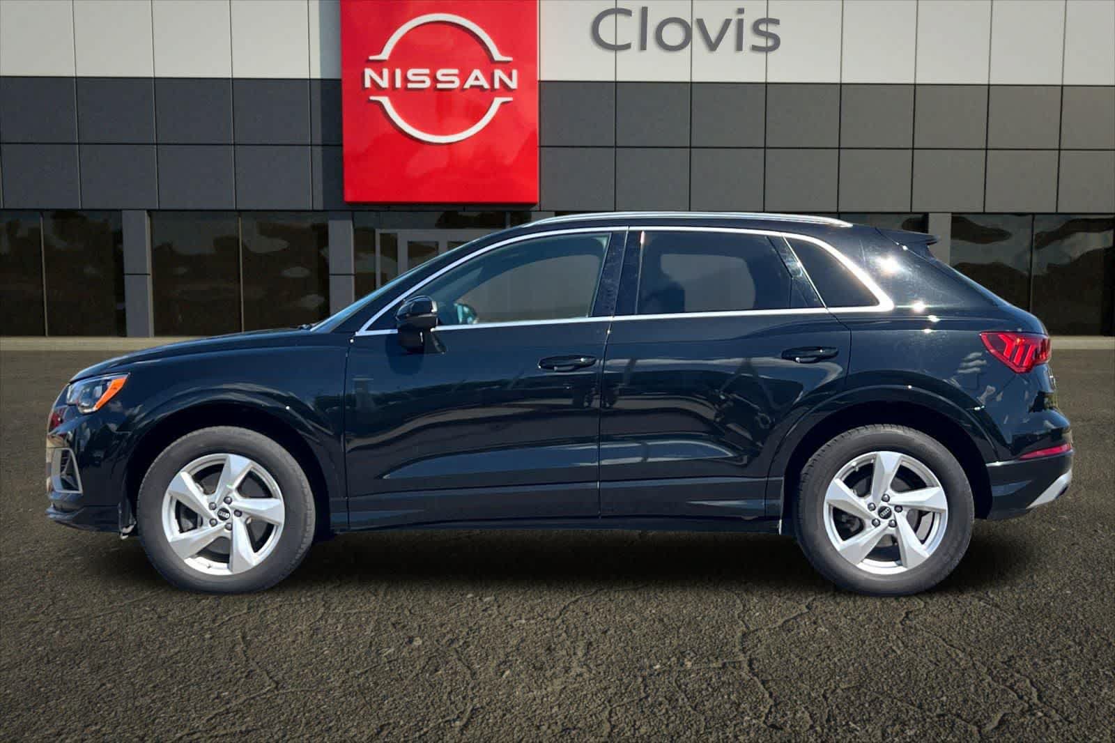 Used 2022 Audi Q3 2.0T Premium w/ Convenience Package AWD/4WD image 6