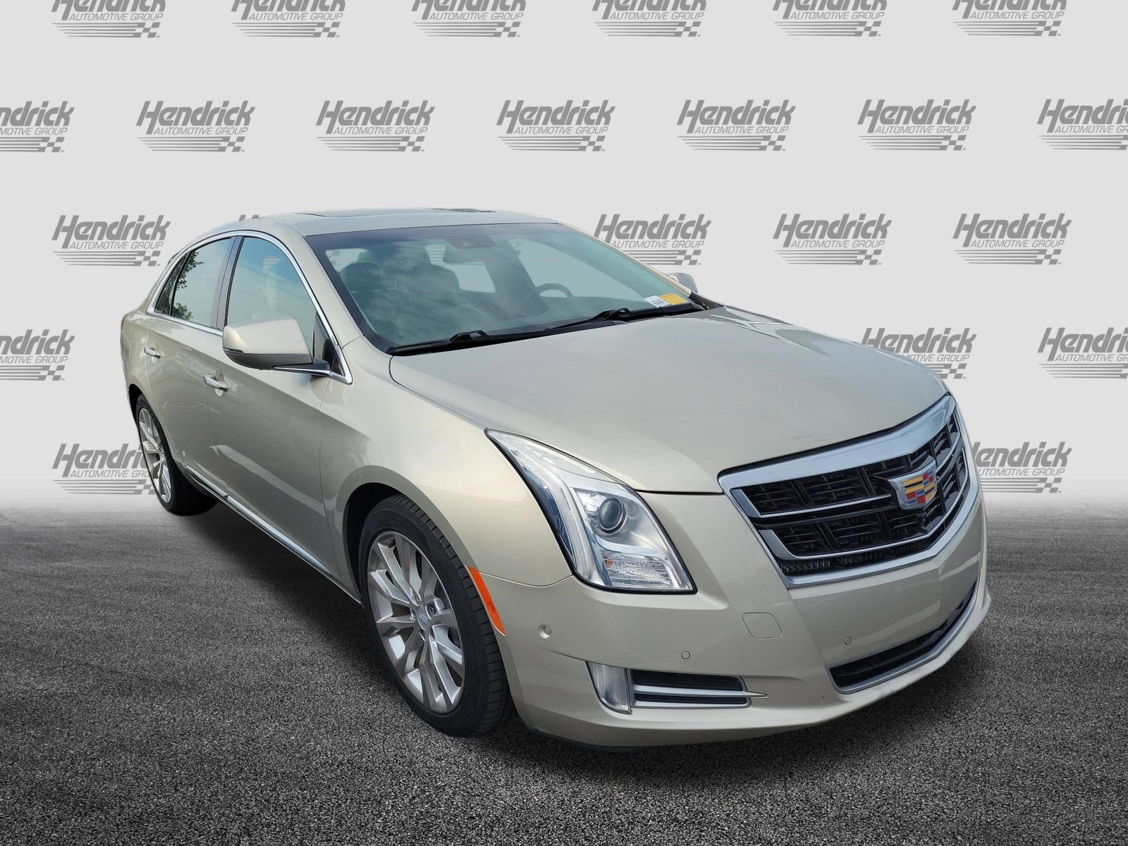 Used 2016 Cadillac XTS Luxury w/ Driver Awareness Package image 2