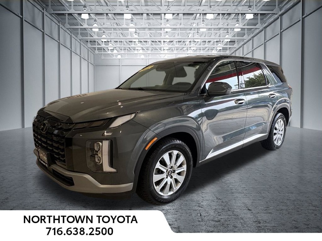 Used 2023 Hyundai Palisade SE AWD/4WD image 1