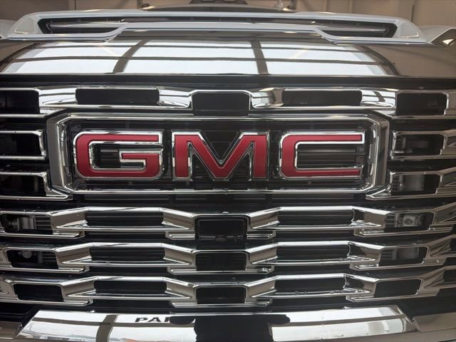 New 2026 GMC Sierra 3500 Denali w/ Technology Package image 11
