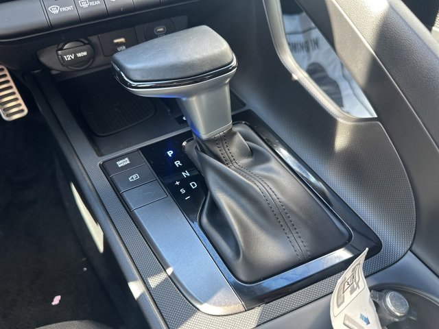 Certified 2025 Hyundai Elantra Sport image 29