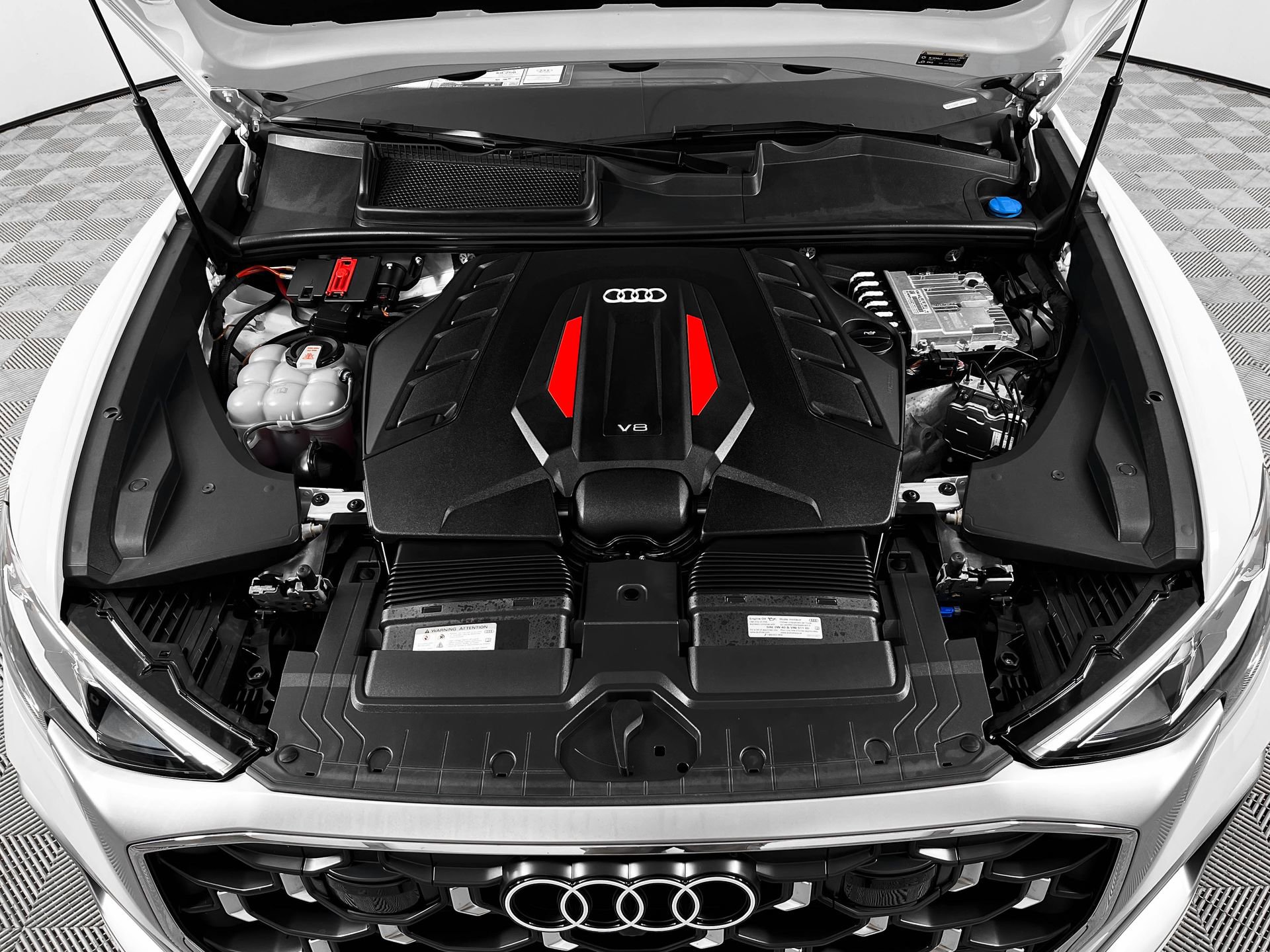 Certified 2024 Audi SQ8 Prestige image 39