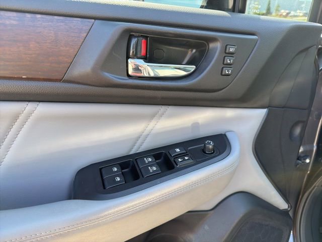 Used 2019 Subaru Outback 2.5i Limited w/ Popular Package #2 AWD/4WD image 11