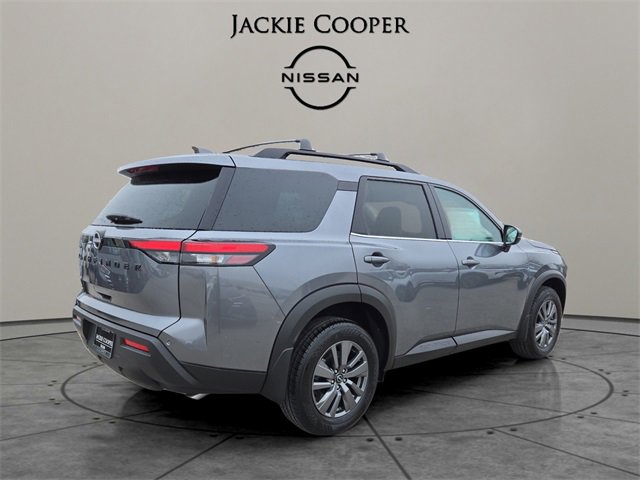 New 2025 Nissan Pathfinder SV w/ Black Appearance Package image 5