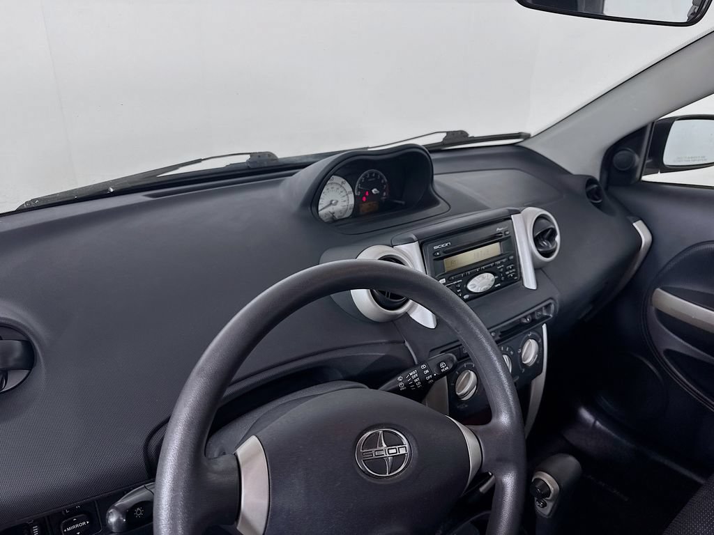 Used 2005 Scion xA FWD image 10