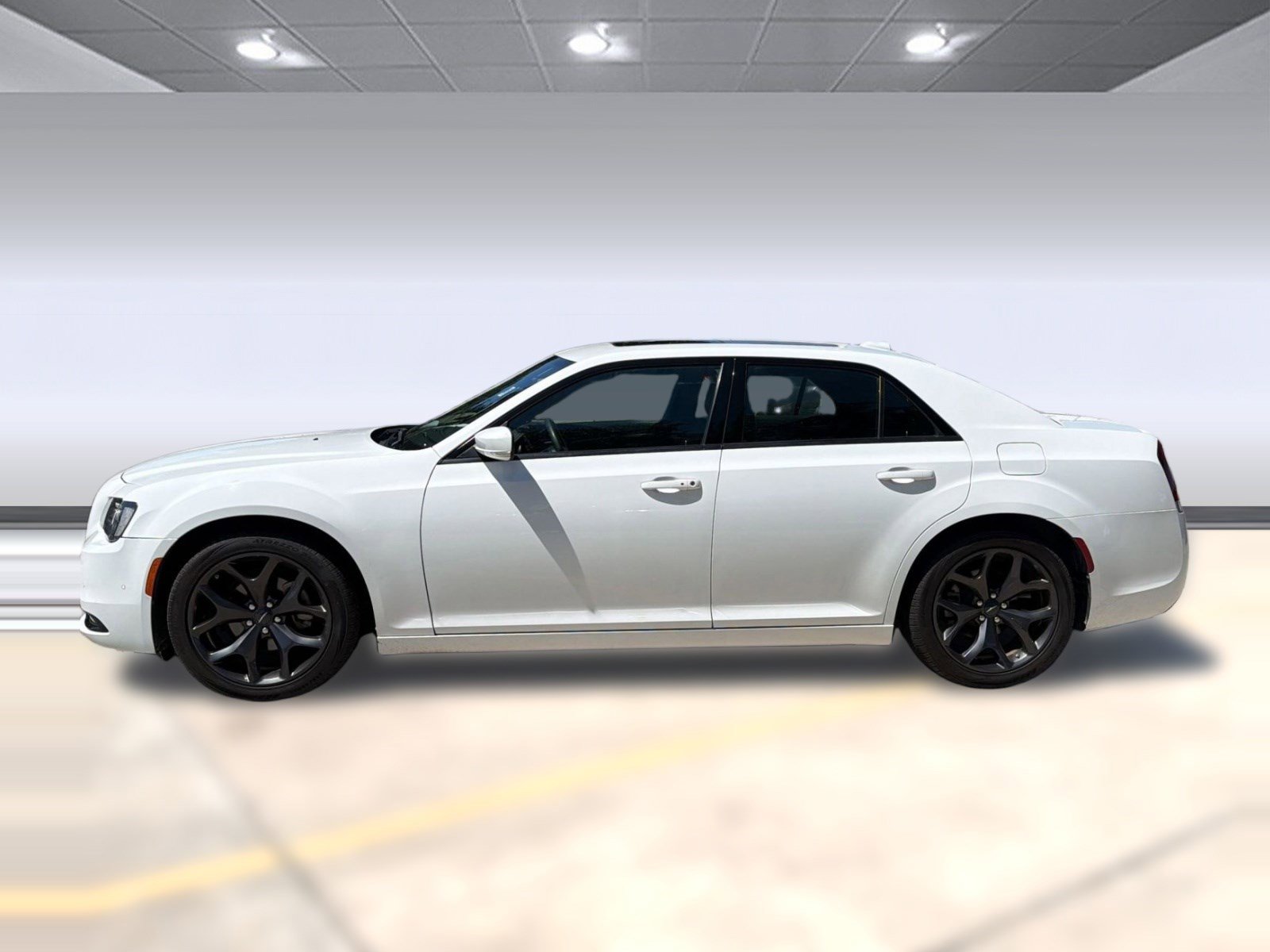 Used 2023 Chrysler 300 S RWD image 2