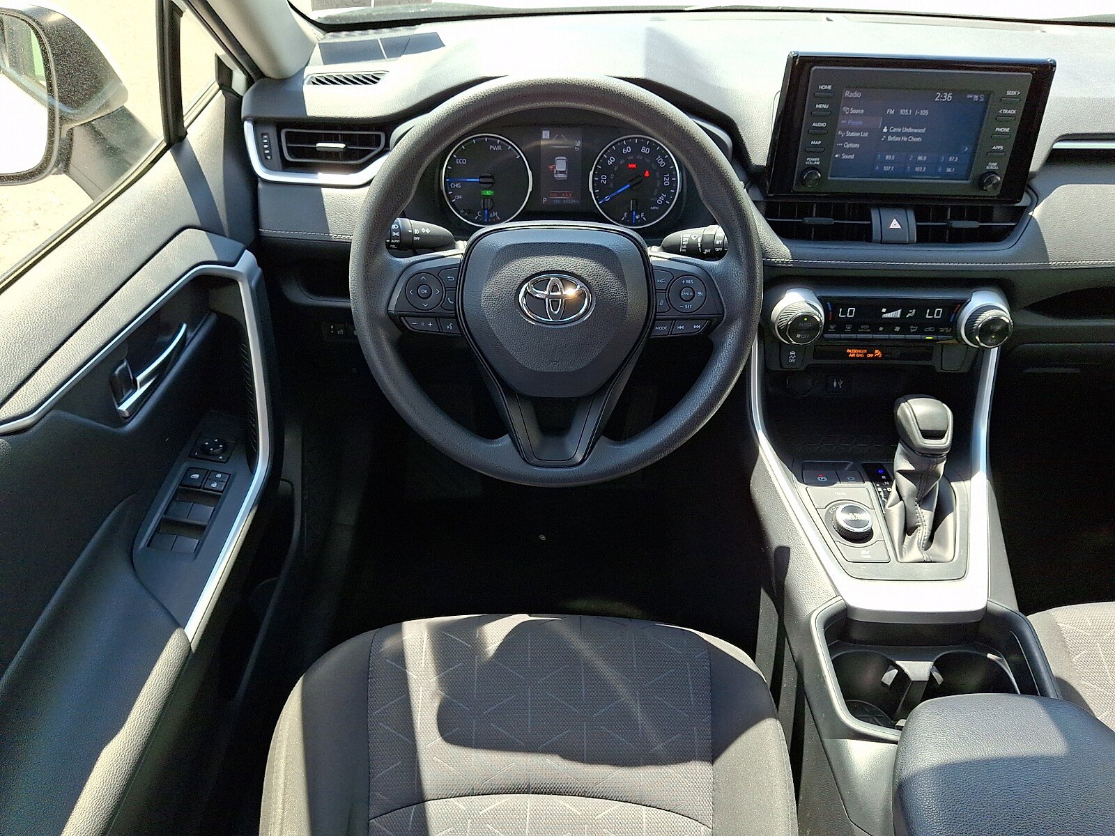 Used 2019 Toyota RAV4 XLE w/ Carpet Mat Package AWD/4WD image 13