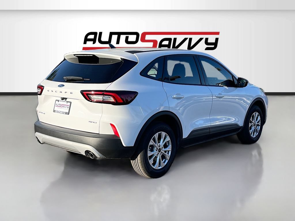 Used 2025 Ford Escape Active AWD/4WD image 7