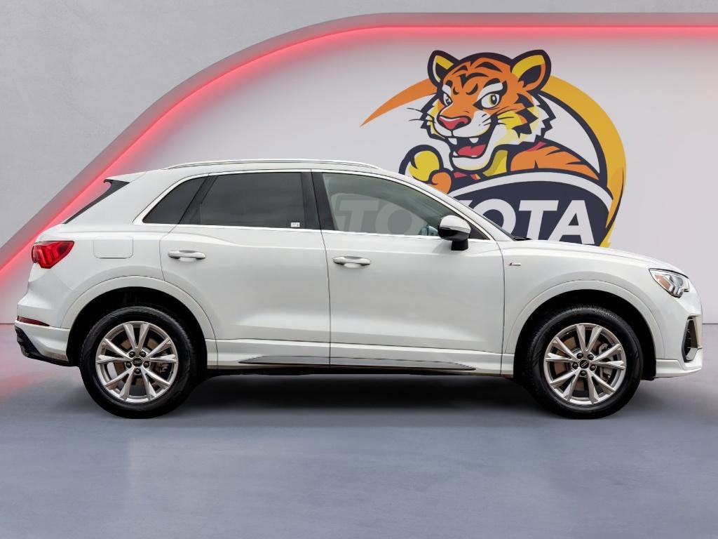 Used 2024 Audi Q3 2.0T Premium image 4