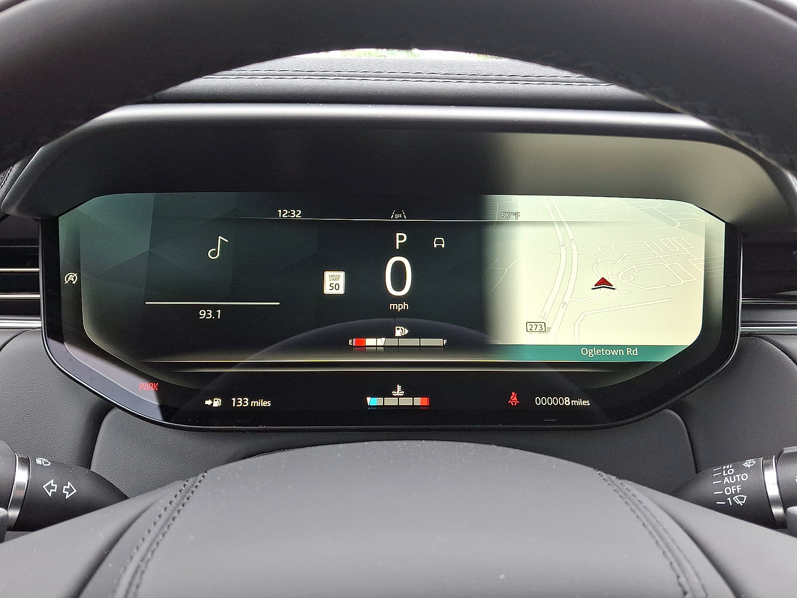 Certified 2025 Land Rover Range Rover Sport Dynamic SE image 6