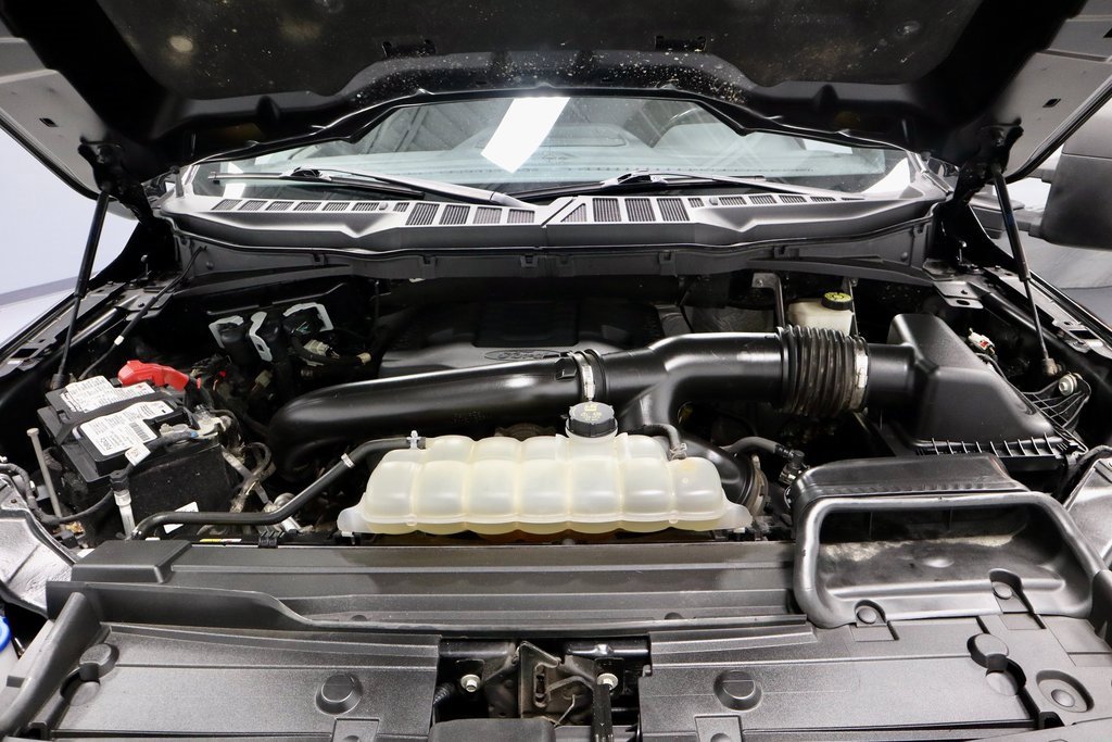 Certified 2022 Ford F150 XLT w/ Equipment Group 302A High image 17