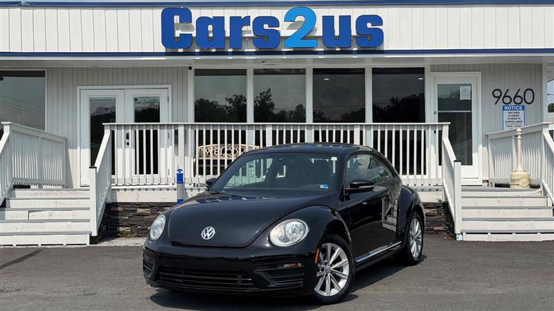 Used 2018 Volkswagen Beetle 2.0T FWD image 2
