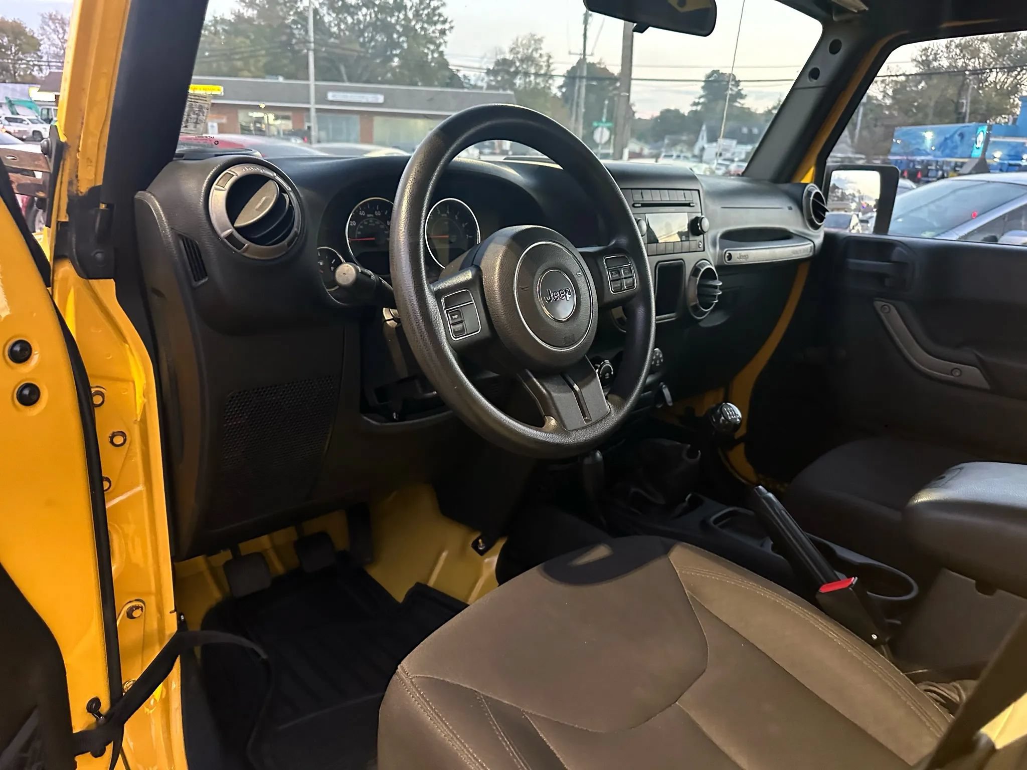 Used 2015 Jeep Wrangler Unlimited Sport AWD/4WD image 15