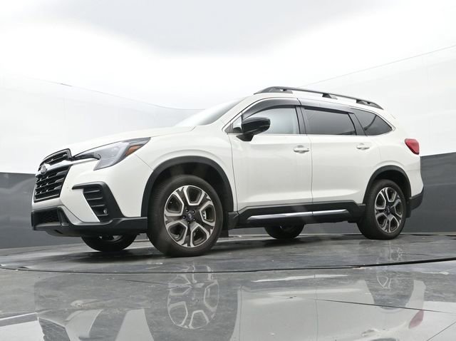 Used 2025 Subaru Ascent Limited w/ Popular Package #1 AWD/4WD image 12