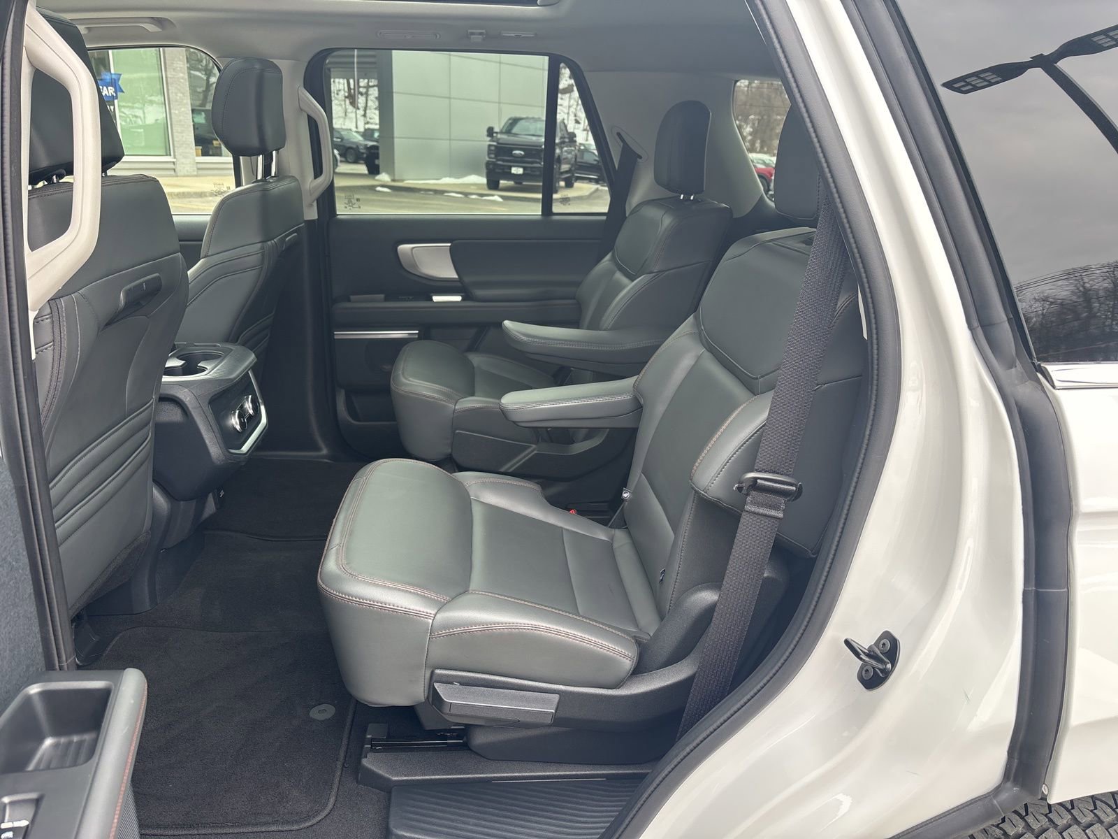 Used 2025 Ford Expedition Active image 25