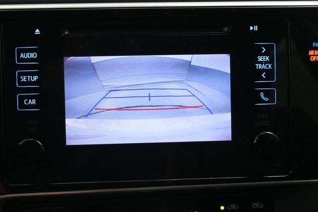 Used 2018 Toyota Corolla SE FWD image 18
