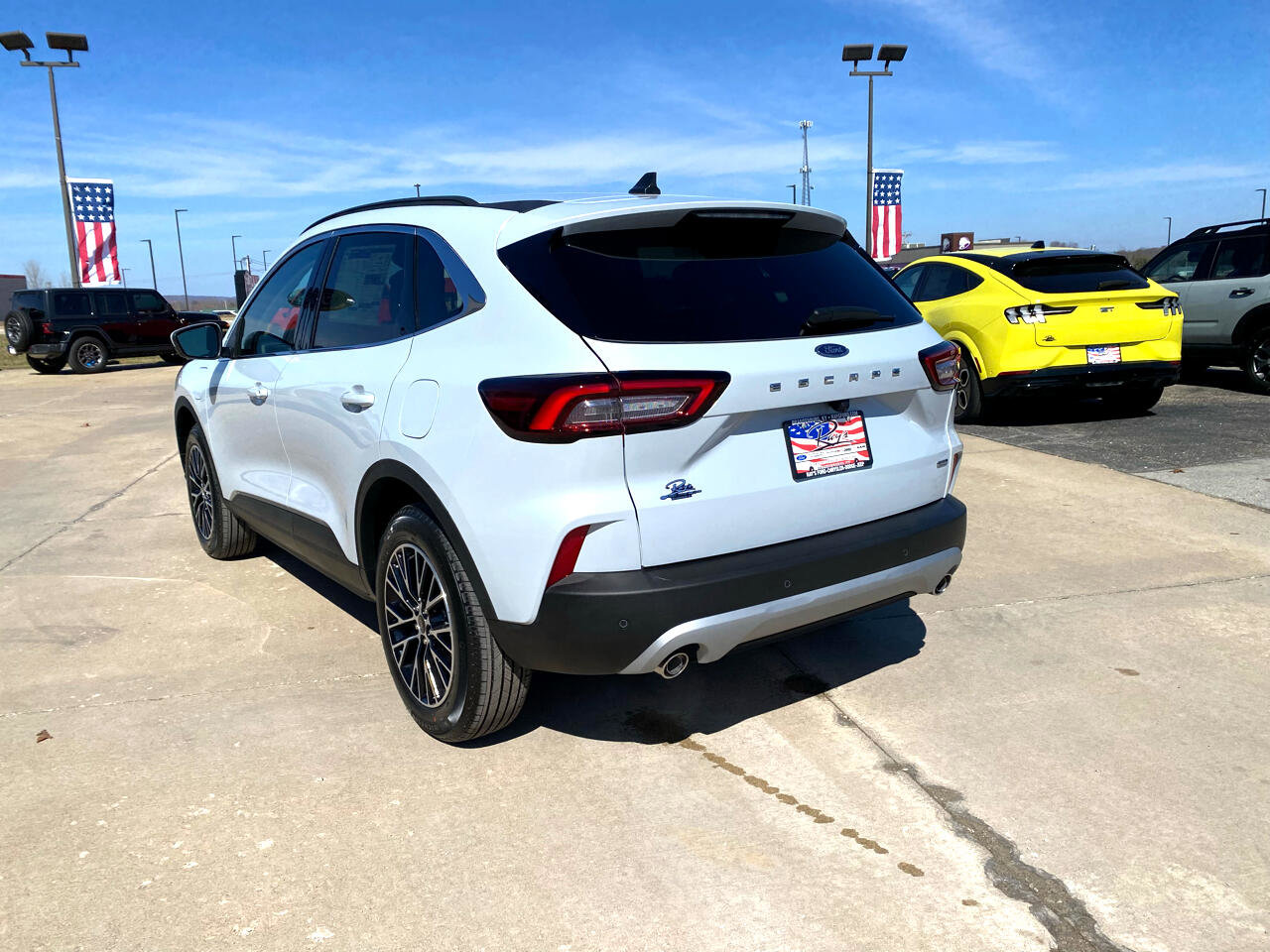 New 2025 Ford Escape SE image 7