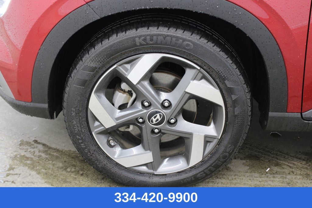 Used 2024 Hyundai Venue Limited image 26