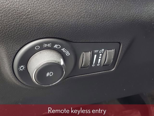 Used 2024 Jeep Compass Limited image 16