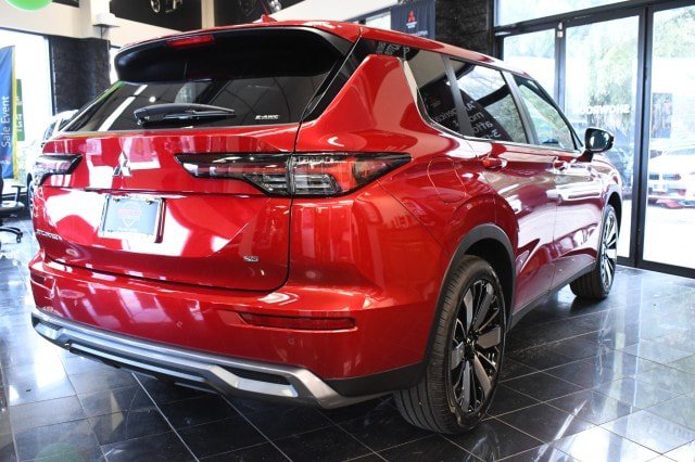 New 2026 Mitsubishi Outlander SE AWD/4WD image 16