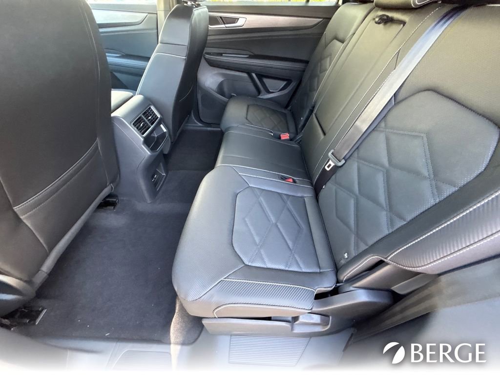 New 2026 Volkswagen Atlas Cross Sport SE image 14