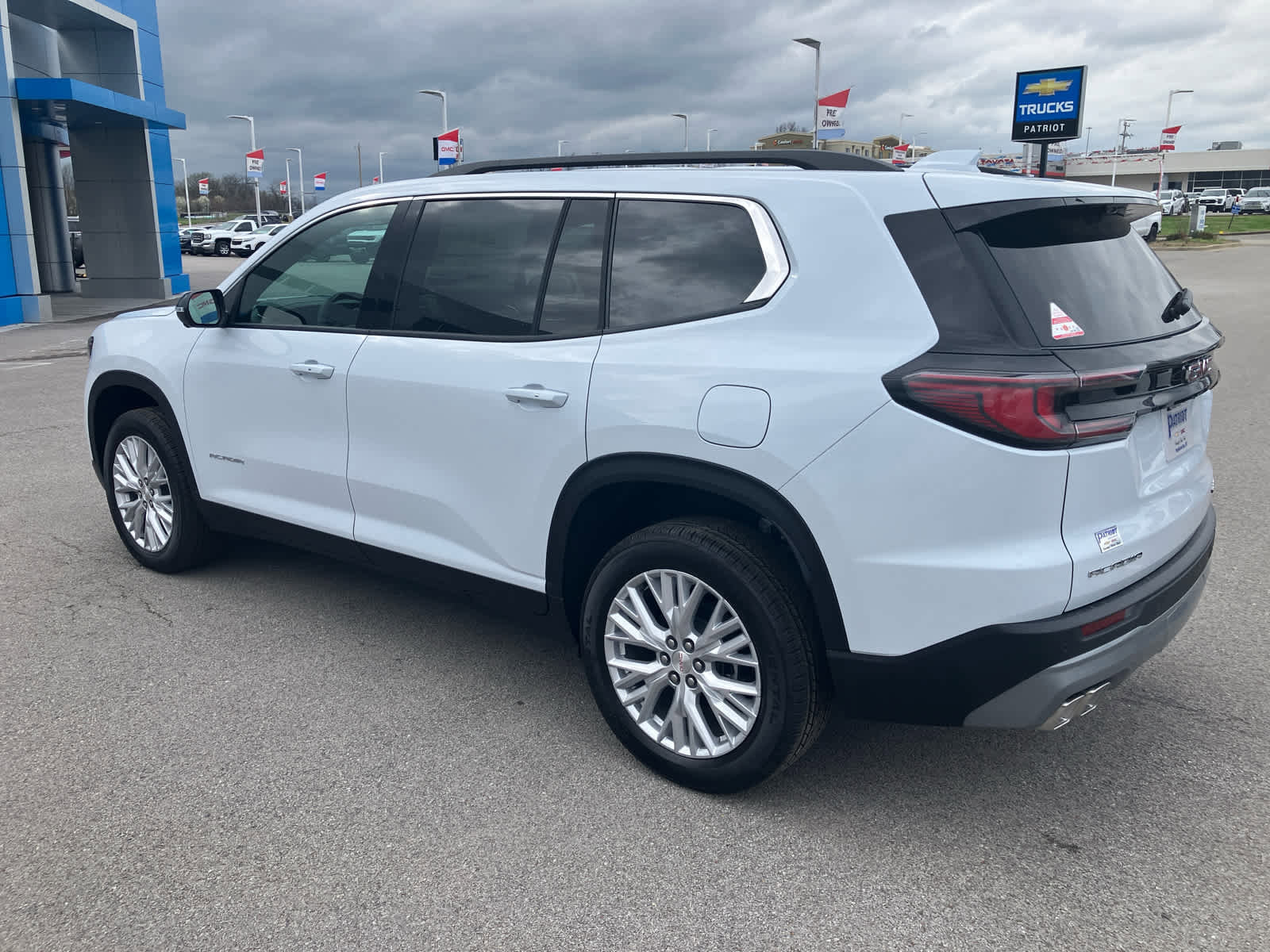 New 2026 GMC Acadia Elevation w/ Elevation Premium Package image 5