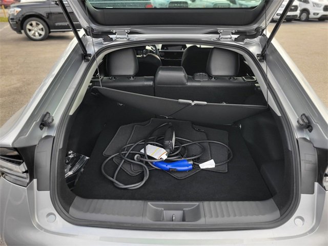 Used 2023 Toyota Prius Prime SE image 6