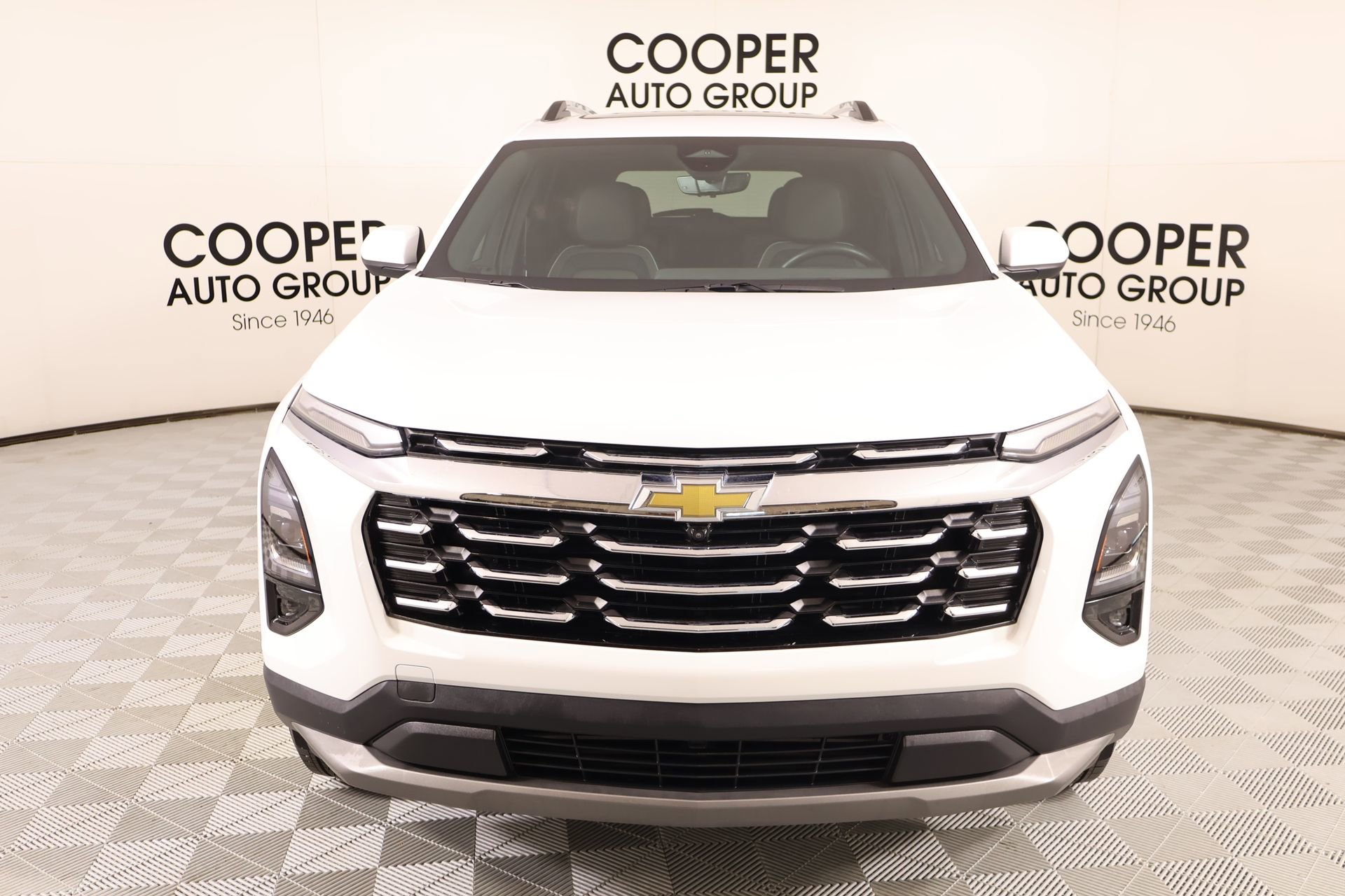 Used 2025 Chevrolet Equinox LT w/ Convenience Package II image 8