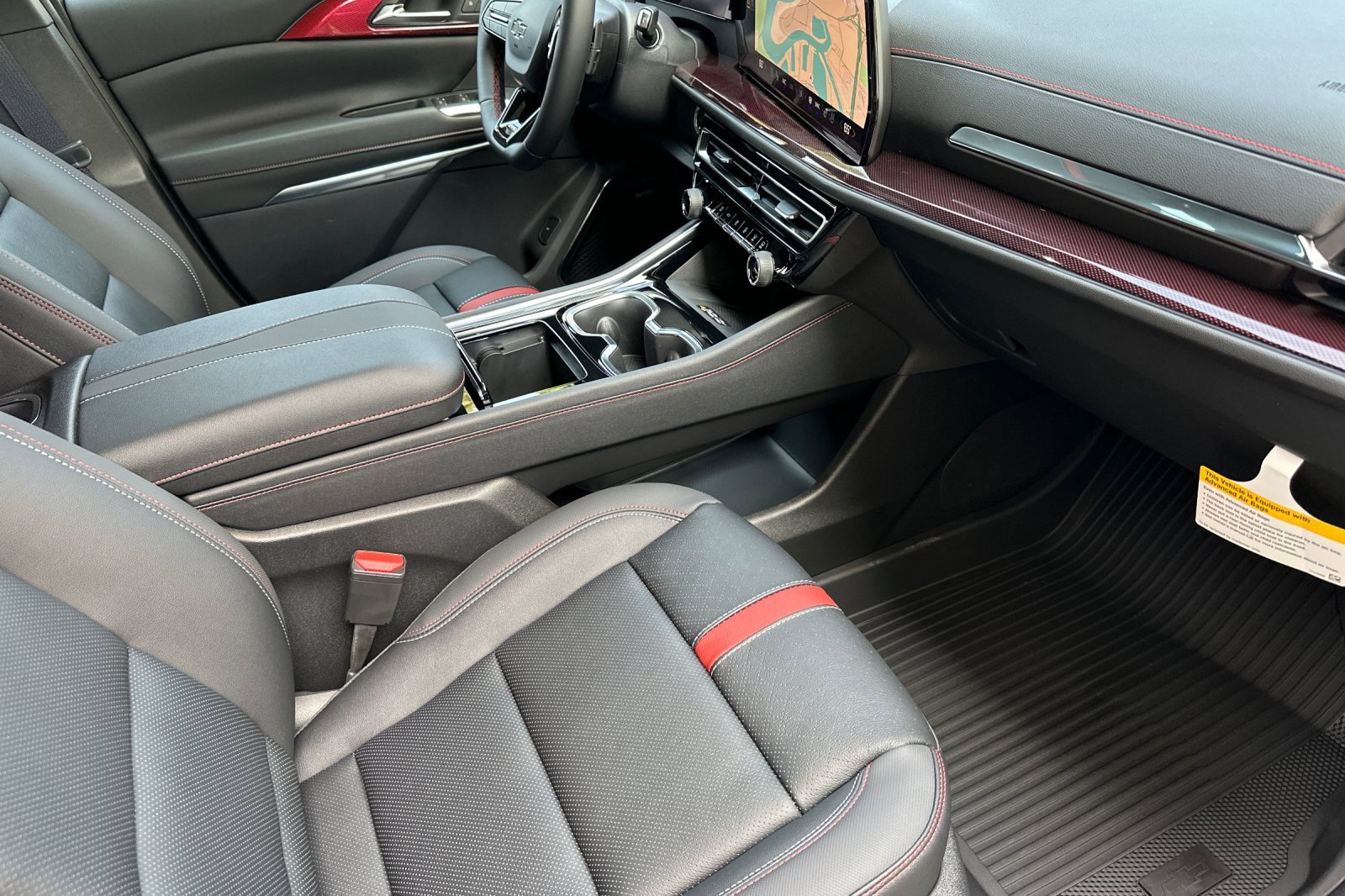 New 2025 Chevrolet Traverse RS w/ LPO, Floor Liner Package image 15